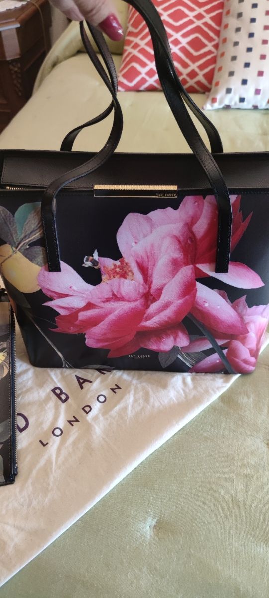 Bolso de piel de la firma Ted Baker