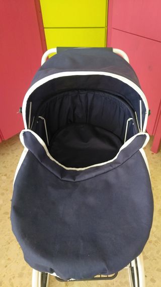 Carrito para muñecas