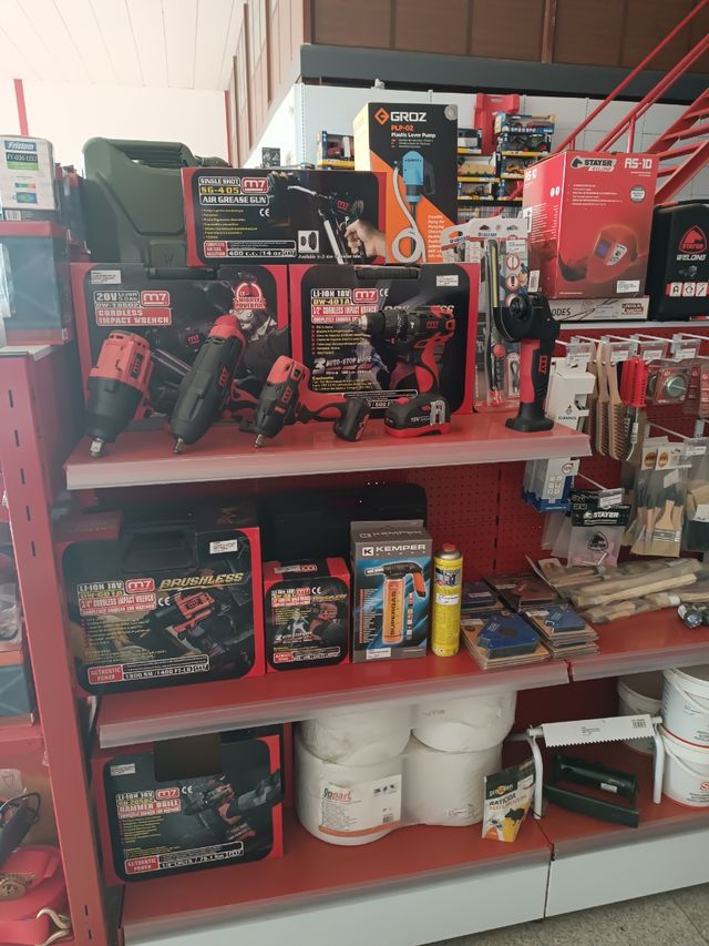 Herramienta y repuestos agricolas