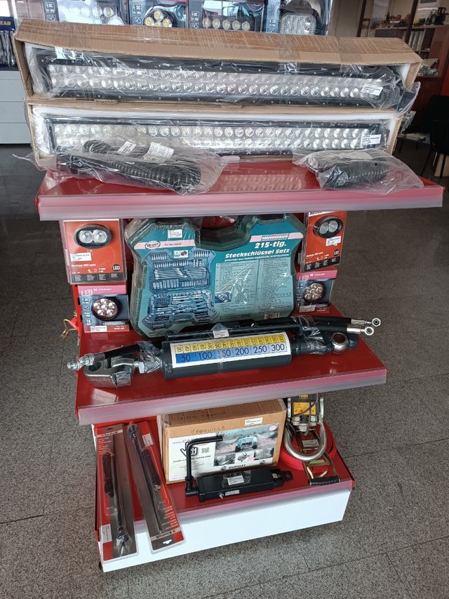 Herramienta y repuestos agricolas