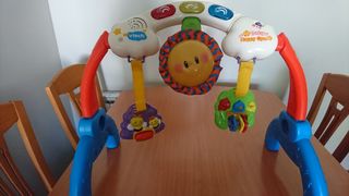 Gimnasio interactivo VTech desde 3 meses.