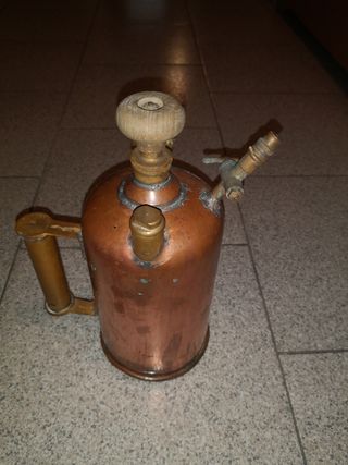 pompa manuale da giardino.