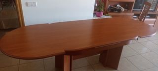 mesa de madera, ovalada, extensible