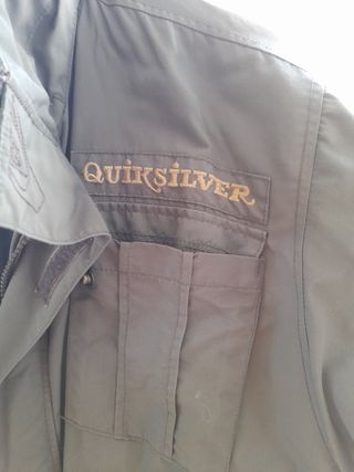 Anorak quicksilver talla 14 años 