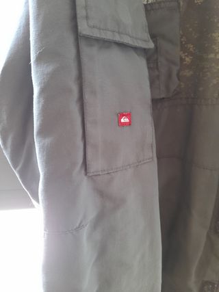 Anorak quicksilver talla 14 años 