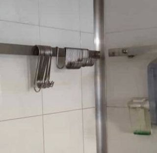 Barras de acero inoxidable y ganchos de carniceria