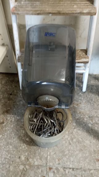 Barras de acero inoxidable y ganchos de carniceria