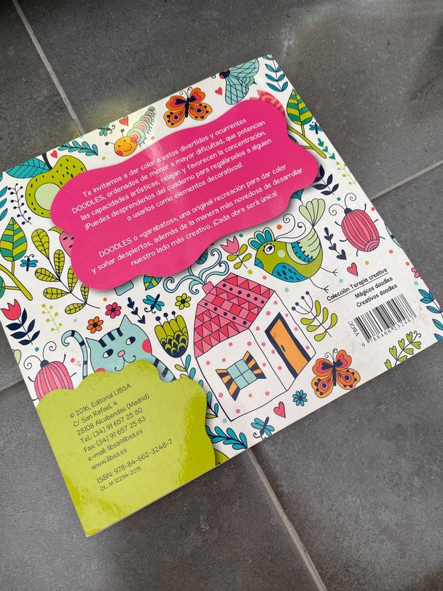 Libro para colorear. Creativos doodles