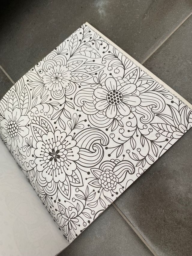 Libro para colorear. Creativos doodles