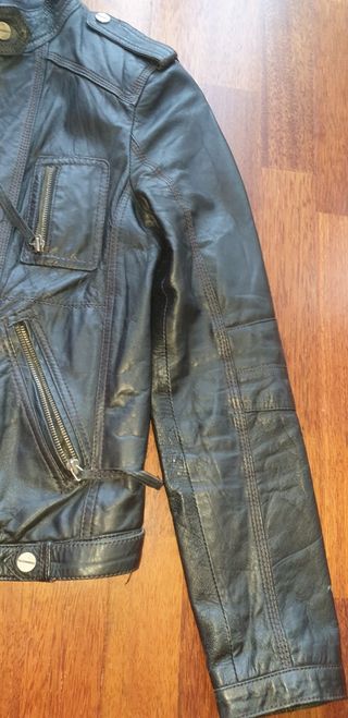 Cazadora de cuero