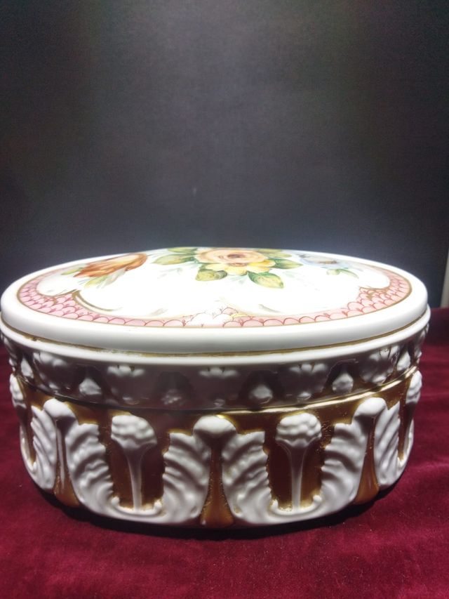 Joyero/cofre porcelana bidasoa pintado a mano