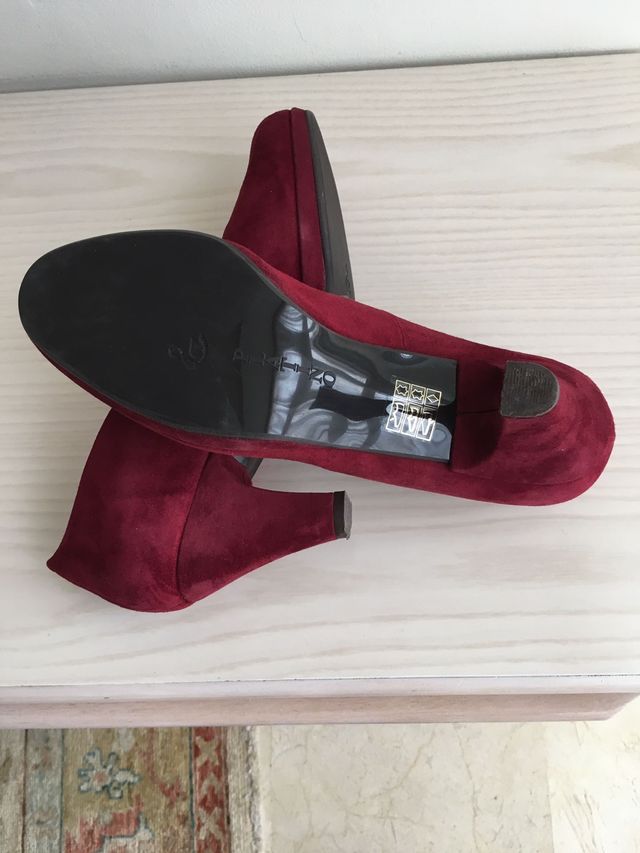 Sapatos de salto alto tamanho 38