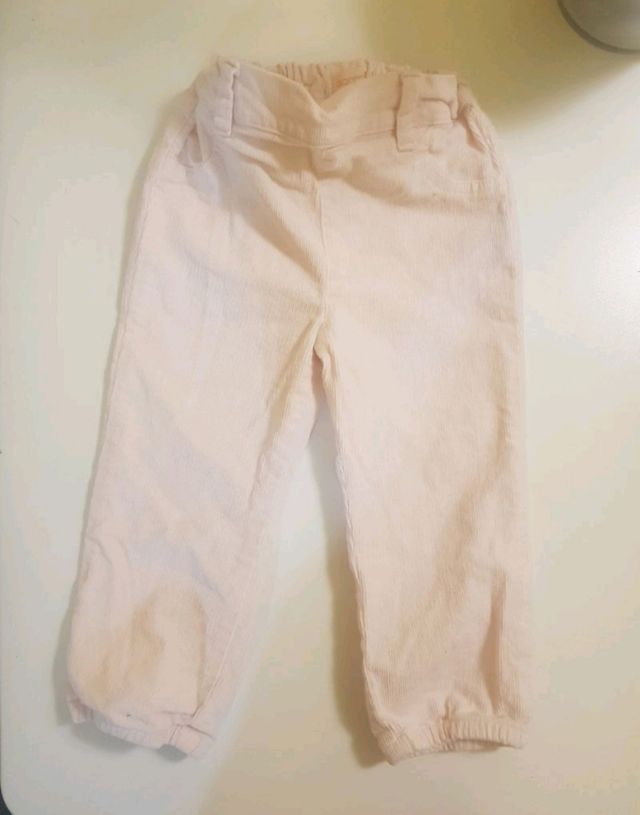 Vaquero niña y pantalón pana. Talla 18 meses