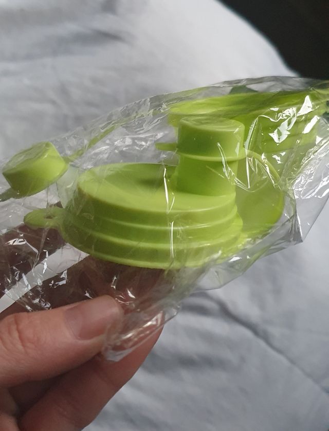 🍻 2 Tapes refrescos y latas diferentes tamaños