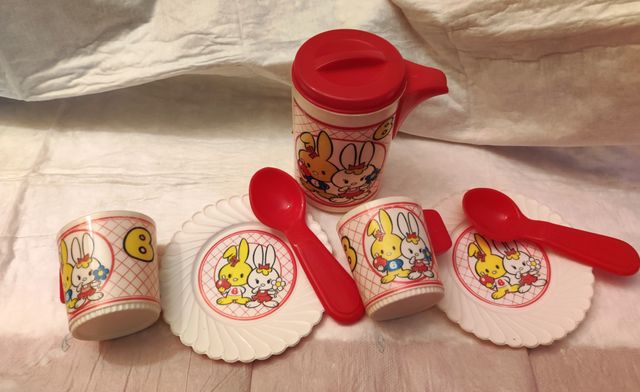 Juego café color rojo años 70 juguete