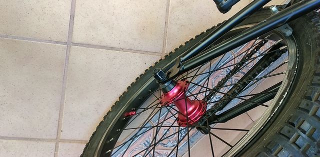 Bicicleta BMX specialized