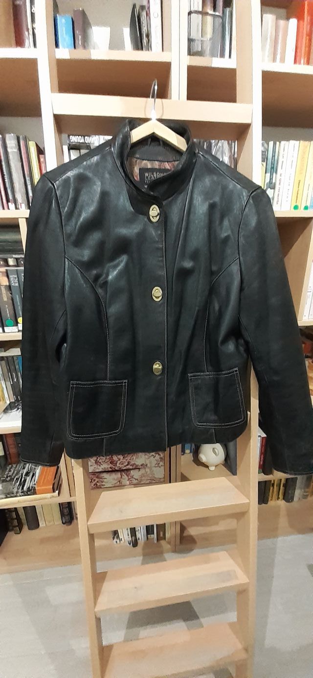 Cazadora entallada mujer