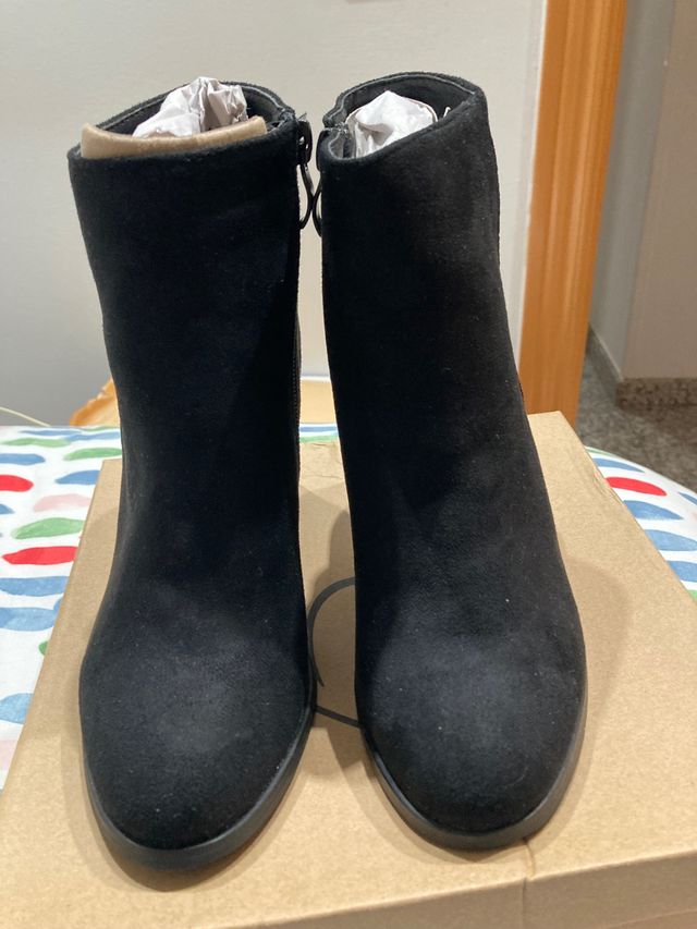 Botines nobuk a estrenar t36