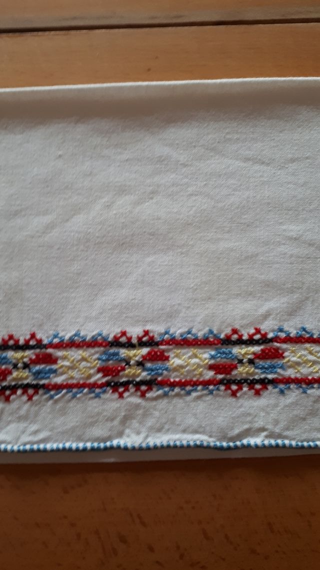 Bustina vintage porta posate fatta e ricamata a ma