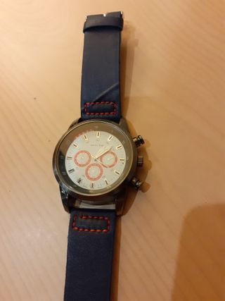 RELOJ SKYLINE. Sin estrenar.