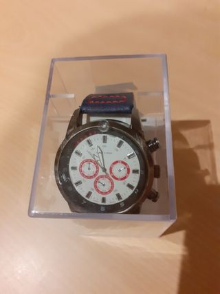 RELOJ SKYLINE. Sin estrenar.