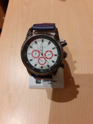 RELOJ SKYLINE. Sin estrenar.