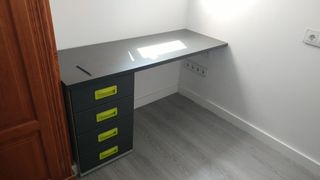 Cama abatible "libro" + escritorio