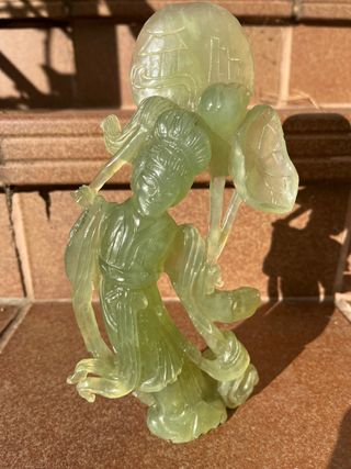 Figura tallada en jade