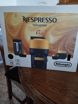 Cafetera NESPRESSO VERTUO.