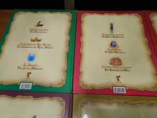 12 libros con 36 cuentos bilingües español-inglés)