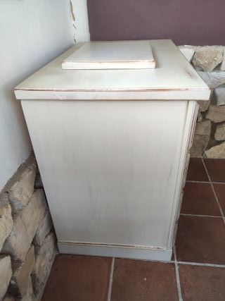 Mueble máquina de coser. Aparador.