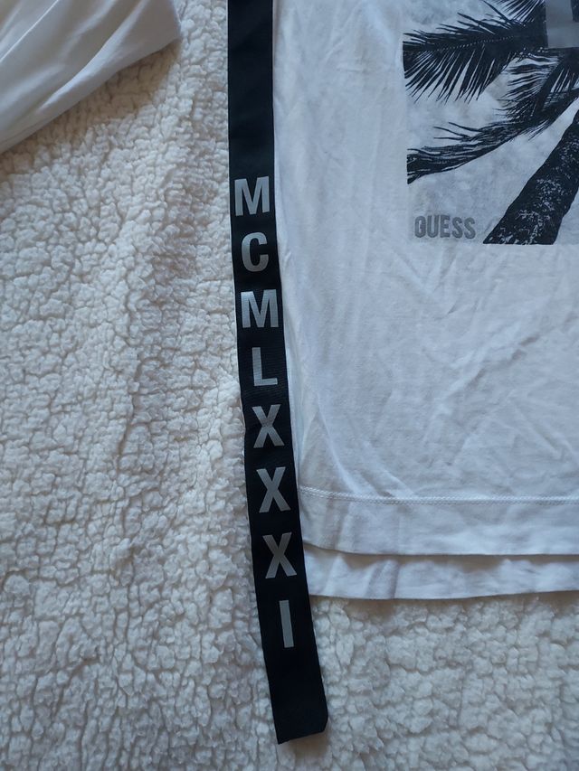 Camiseta Guess manga larga hombre.