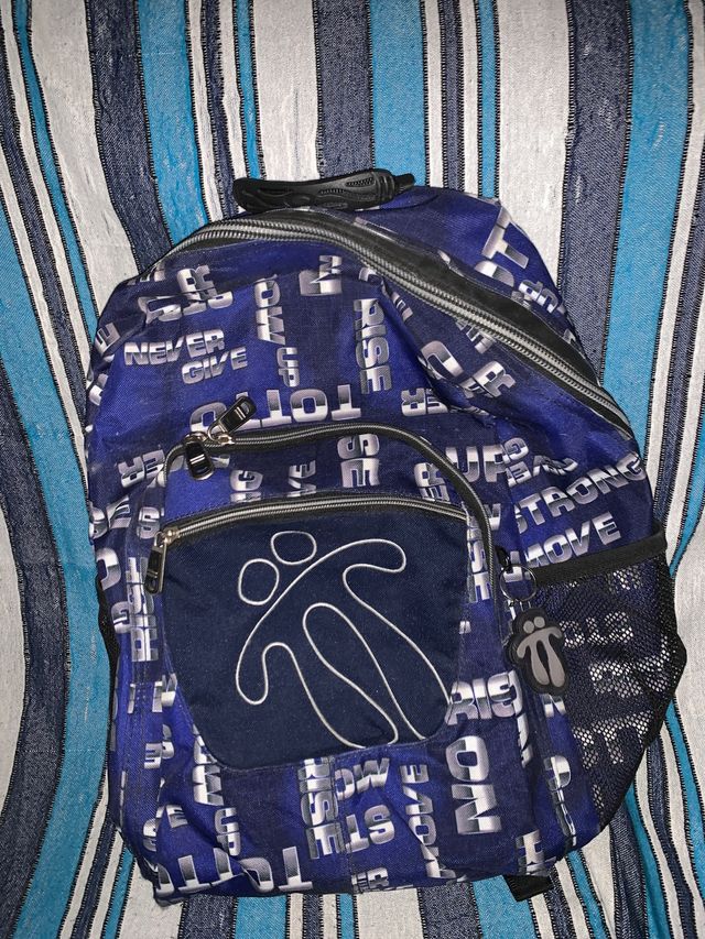 mochila azul toto