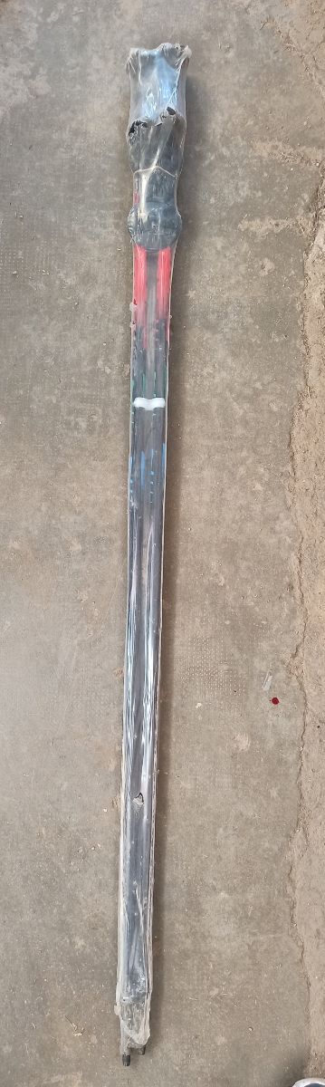 135, Palos de esqui Gipron, Nuevos