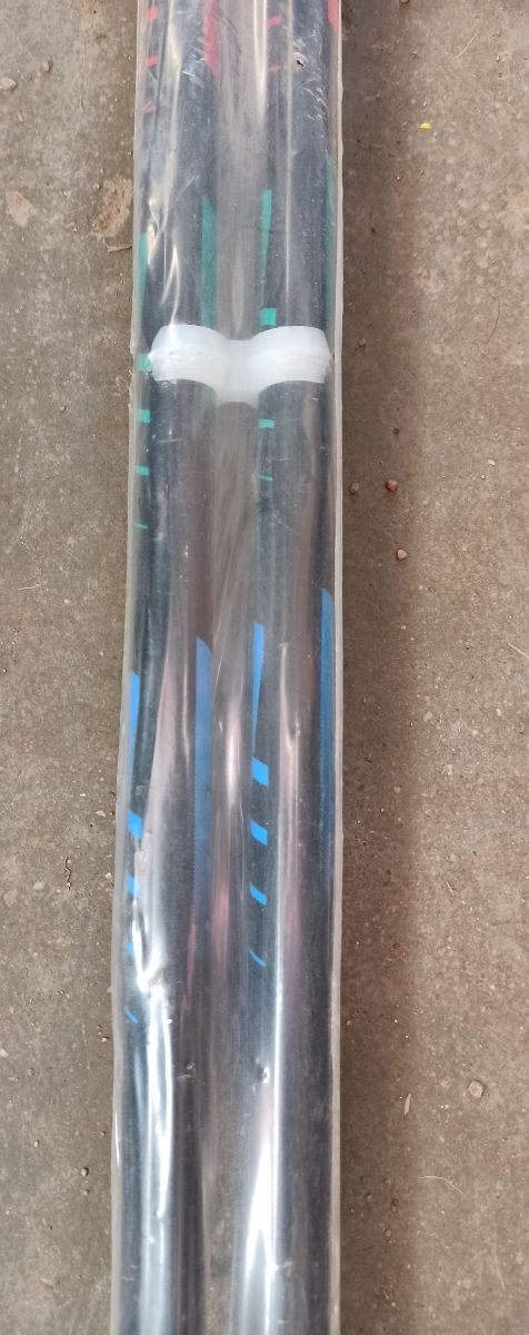 135, Palos de esqui Gipron, Nuevos