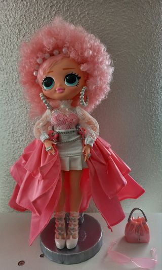 LOL SURPRISE OMG MISS CELEBRATE