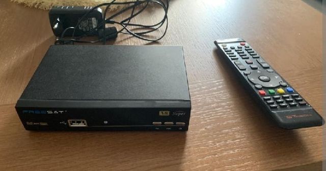 Freesat  V8 Super Satélite España