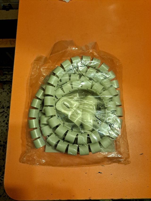 ORGANIZADOR DE CABLE