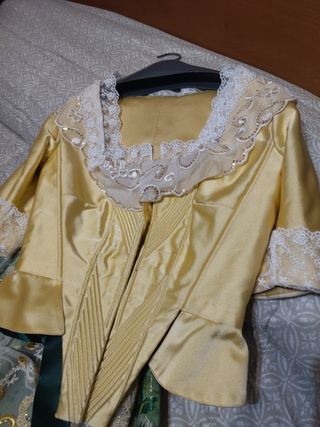 Venta o alquiler traje fallera 