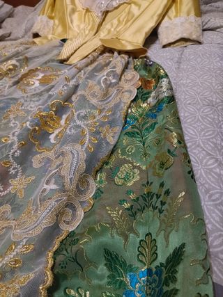 Venta o alquiler traje fallera 