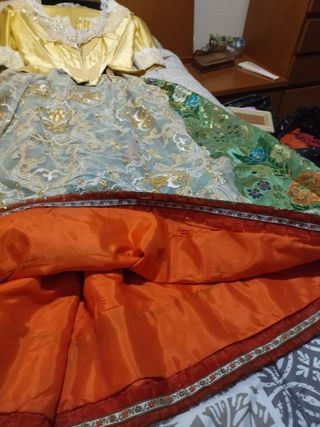 Venta o alquiler traje fallera 