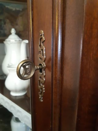 Vitrina/aparador clásico