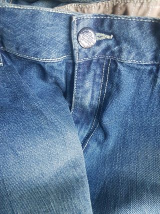Pantalones vaqueros.
