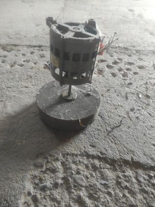 motor con piedra de afilar