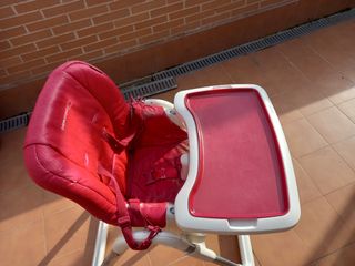 Trona Bebé-Confort de color rojo