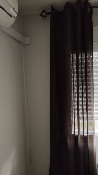 cortinas habitación marrón