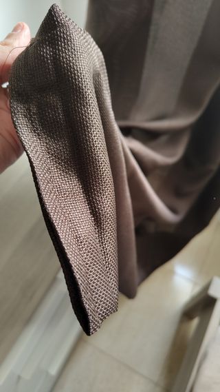 cortinas habitación marrón