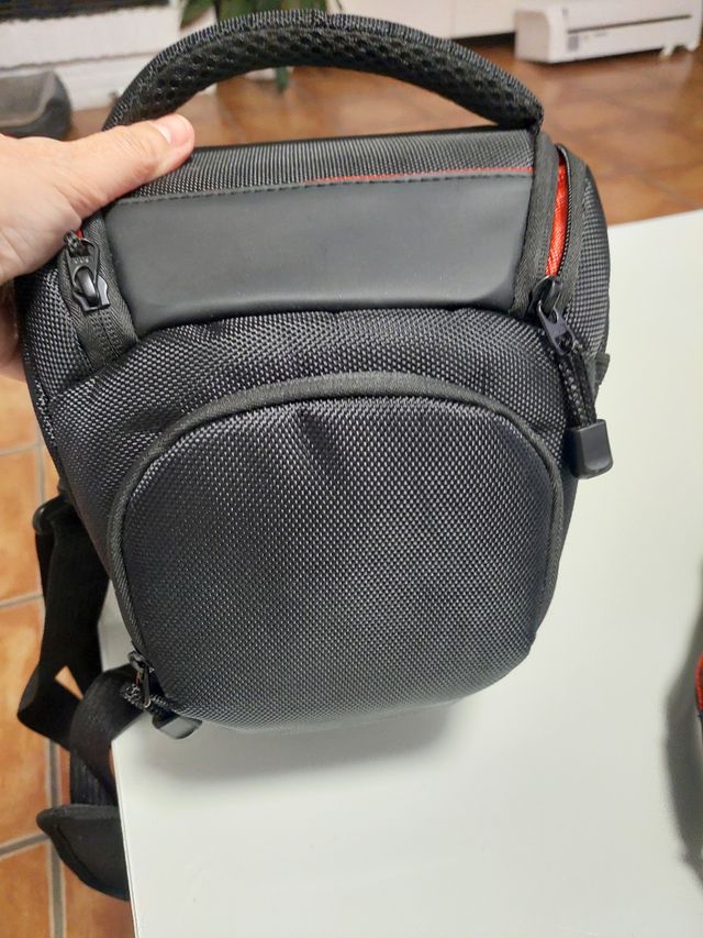 cámara de fotos EOS 2000D