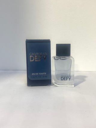 miniatura Defy