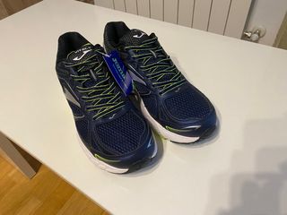 Zapatillas de segunda en Toledo WALLAPOP